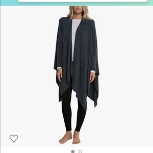 Barefoot Dreams Weekend Wrap